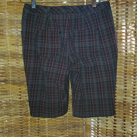 Annika Cutter & Buck Golf Shorts 6 - Picture 5 of 8